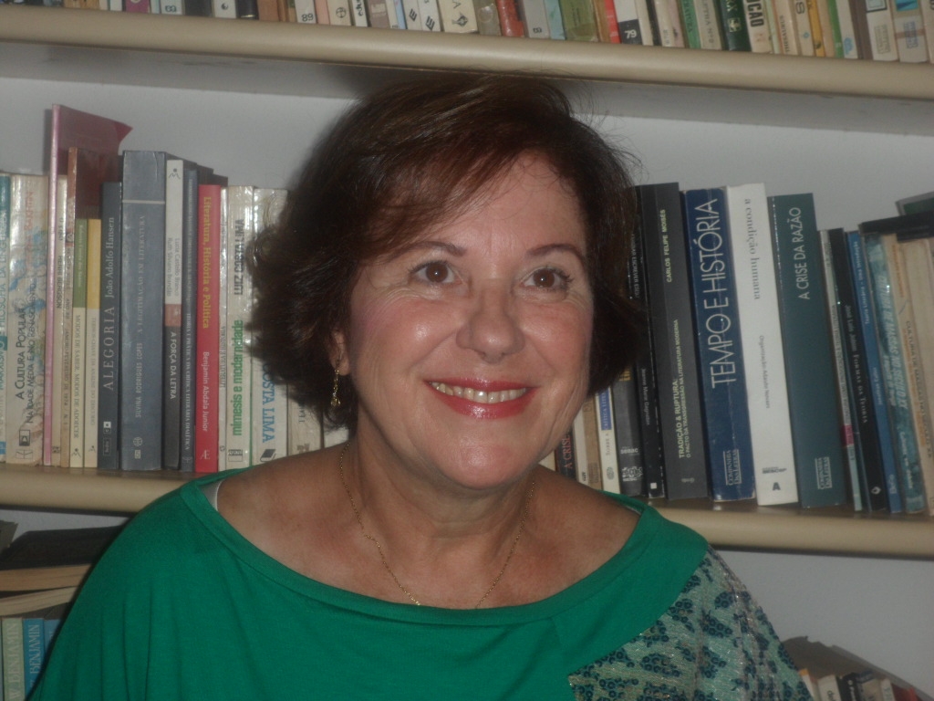 Maria Lucia Outeiro Fernandes