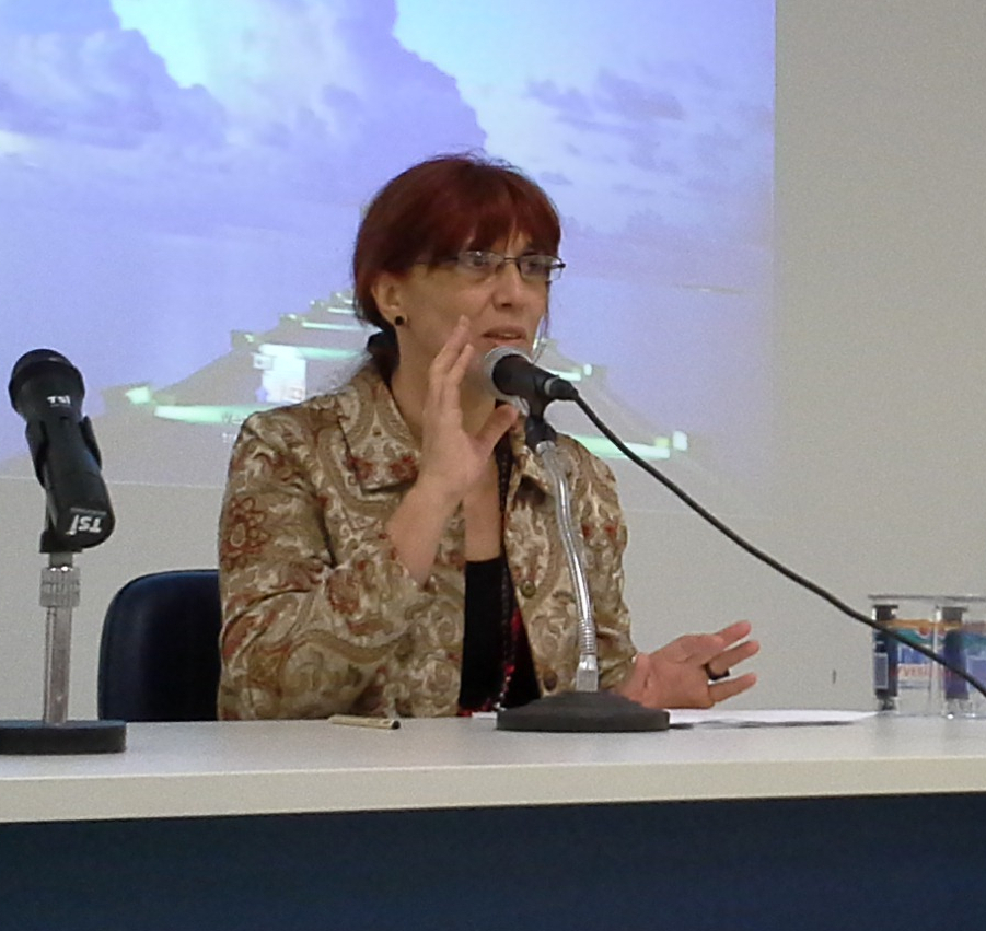 Vera Alves Cepêda